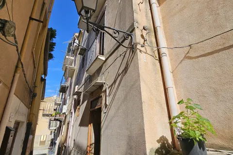 Landsbyhus i Collesano, Palermo, Collesano - € 105.000 | Ref: 10593 - foto 3